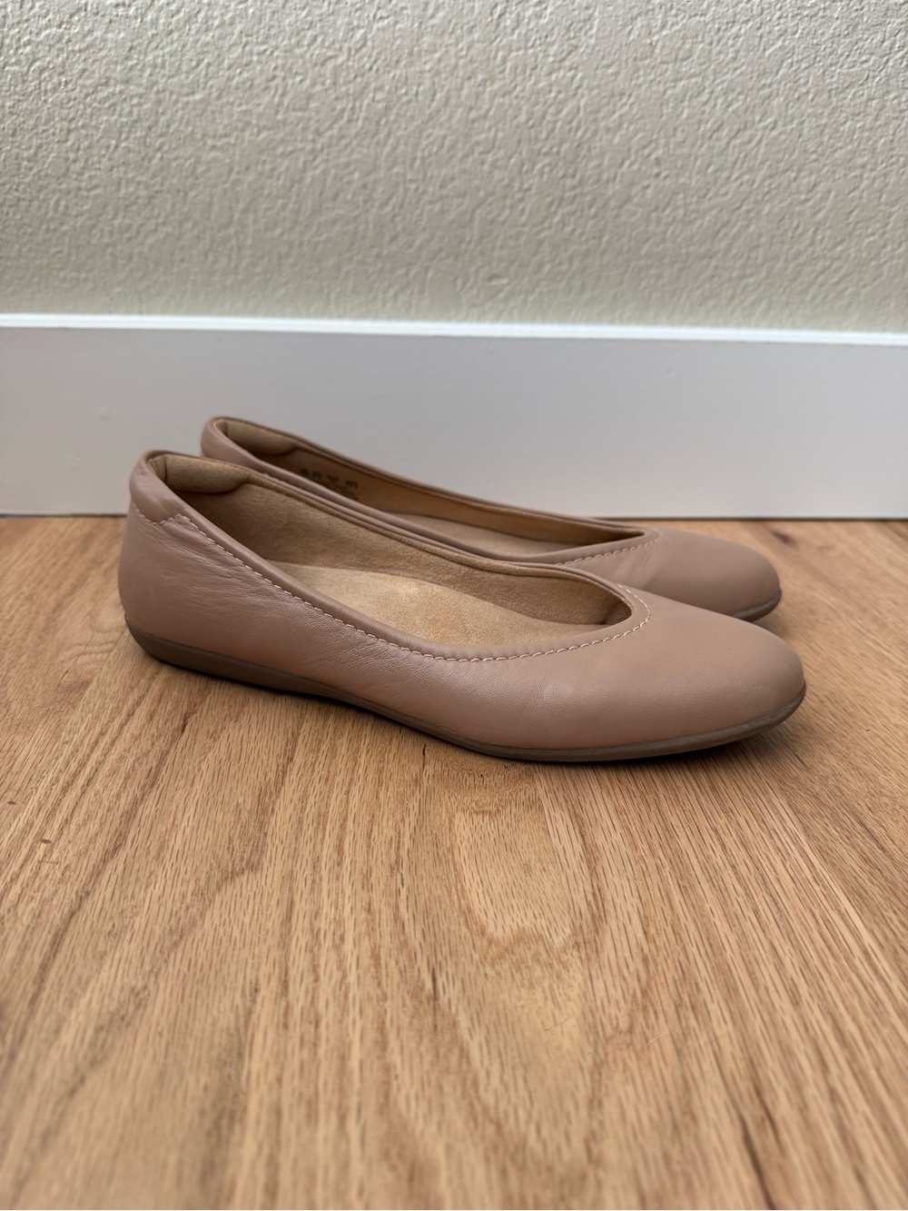 Naturalizer Leather Ballet Flats Neutral Tan Blush Pink Vivienne Size 9